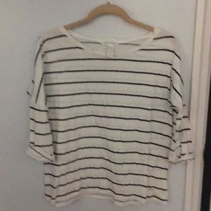 Black and white stripe tee